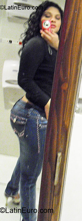 Date this young Peru girl Marilin from Lima PE450