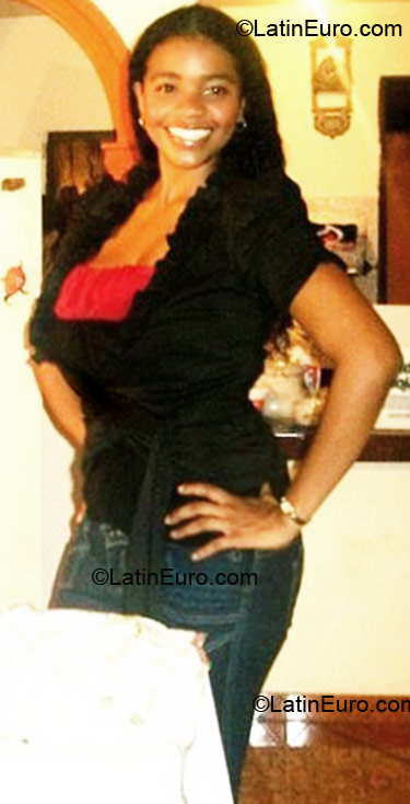 Date this gorgeous Colombia girl Maria from Barranquilla CO6523