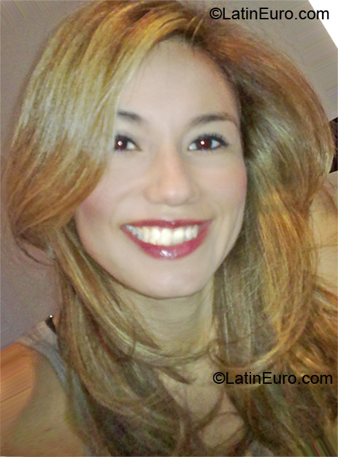 Date this cute Colombia girl Diana from Bogota CO6541