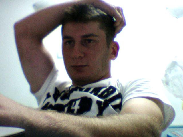 Date this happy Turkey man Lieutenant from Trabzon TR49