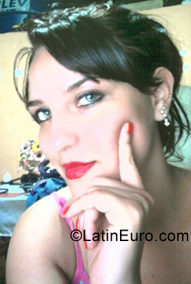 Date this attractive Brazil girl Karla Bianca from Manaus BR6275