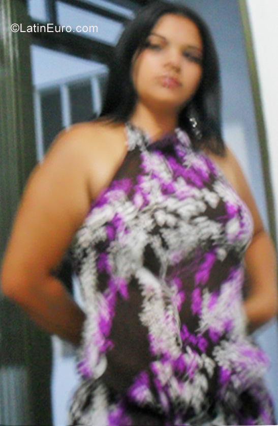 Date this exotic Colombia girl Jenni from Cali CO6583