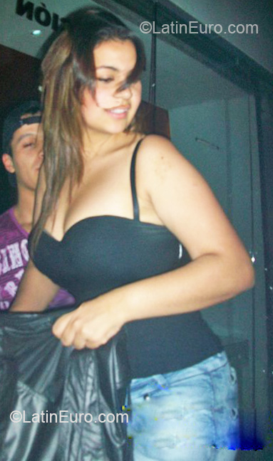 Date this fun Colombia girl Lina Maria from Medellin CO6627
