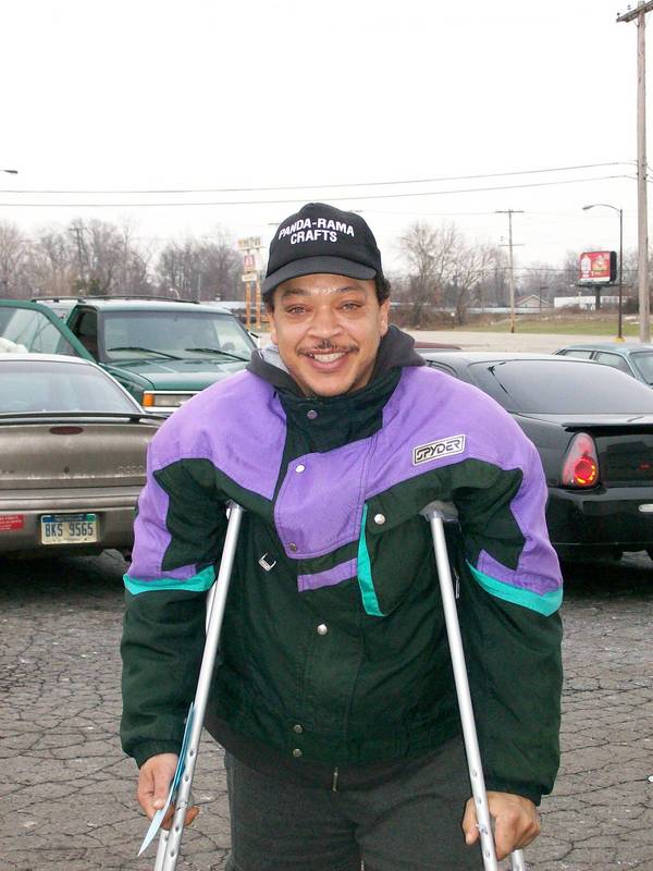 Date this tall United States man Slipple2 from Detroit US9282