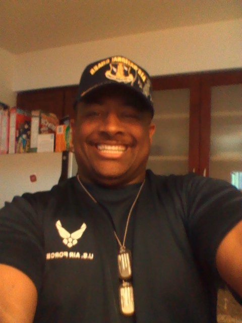 Date this hot United States man Jeans5342 from Los Angeles US9286