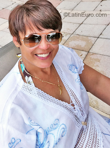 Date this stunning United States girl Mariza from Orlando US9309