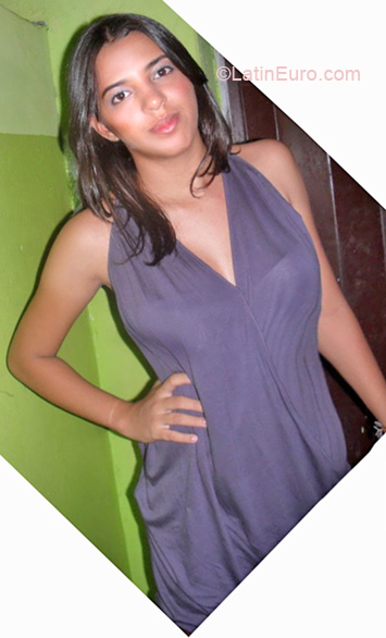 Date this cute Brazil girl Samuelle from Pombal BR5018