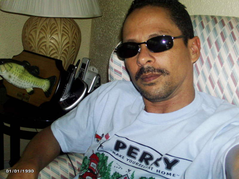 Date this charming United States man Willie from Usa US9356