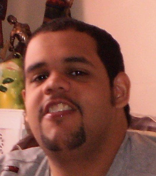 Date this foxy United States man Darwin from New York US9456