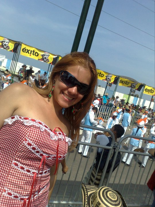 Date this good-looking Colombia girl Margarita from Barranquilla CO6828