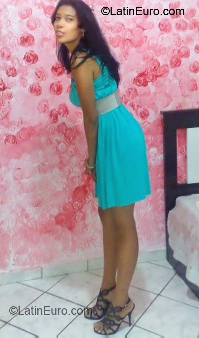 Date this attractive Brazil girl Dayane from Sao Mateus BR5121