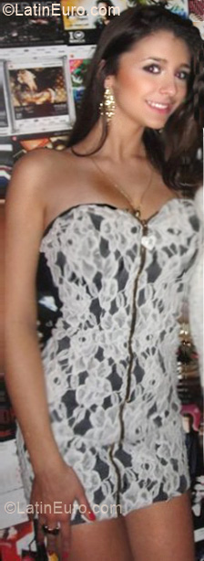 Date this passionate Brazil girl Samantha from Florianopolis BR5185