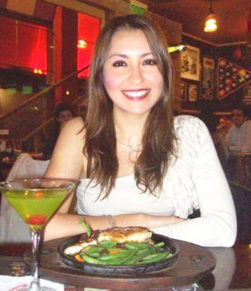 Date this cute Peru girl Urganda from Lima PE483