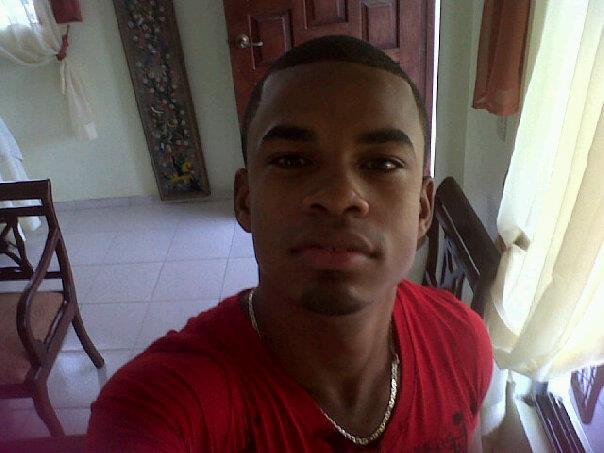 Date this hard body Dominican Republic man ALEXANDER CONST from Santo Domingo DO7472