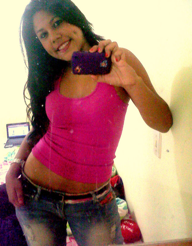 Date this delightful Colombia girl CAROLINA from Bogota CO6952