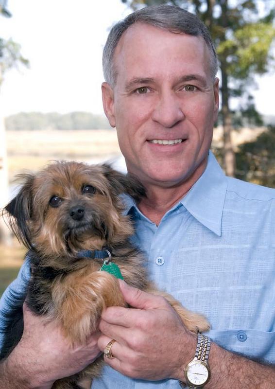 Date this voluptuous United States man Kenny from Orlando US9644