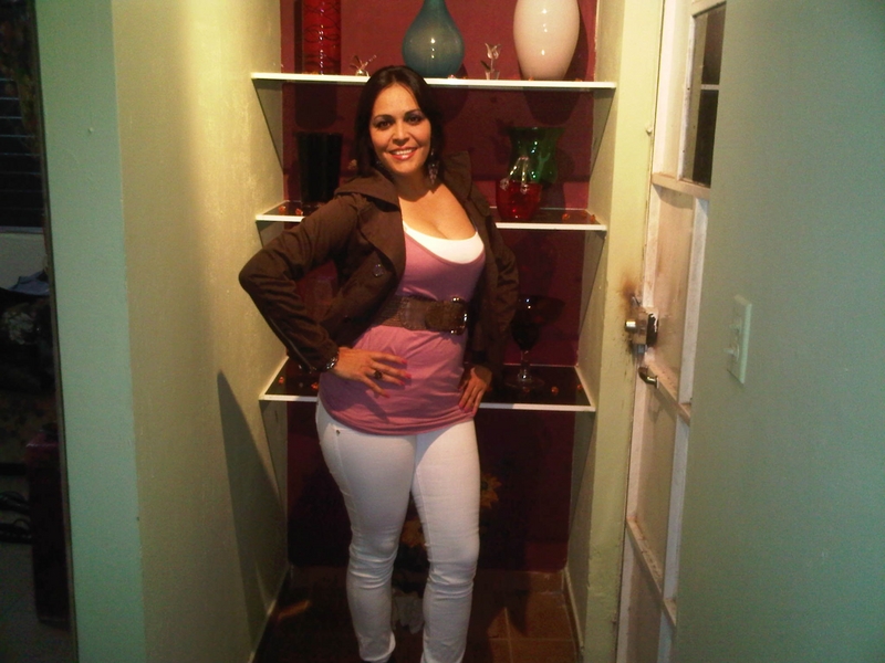 Date this tall Panama girl Regina from Panama PA95