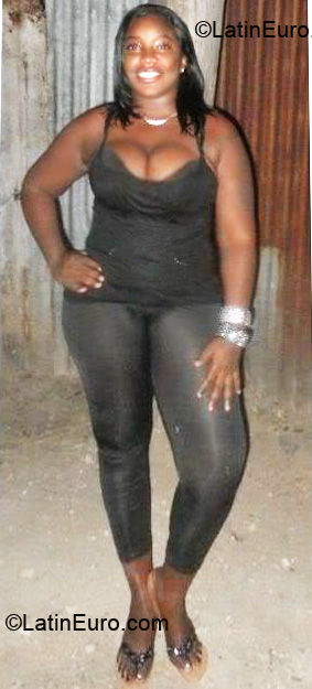 Date this hard body Jamaica girl Mantha from St.catherine JM247