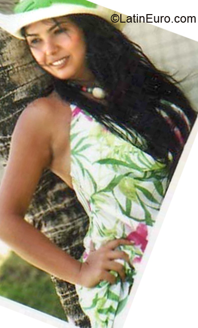 Date this lovely Brazil girl Hariana from Sao Paulo BR5253