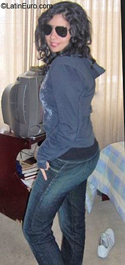 Date this beautiful Colombia girl Laura from Manizales CO6999