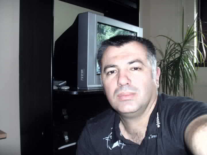 Date this georgeous England man Garry from Manchester EN40