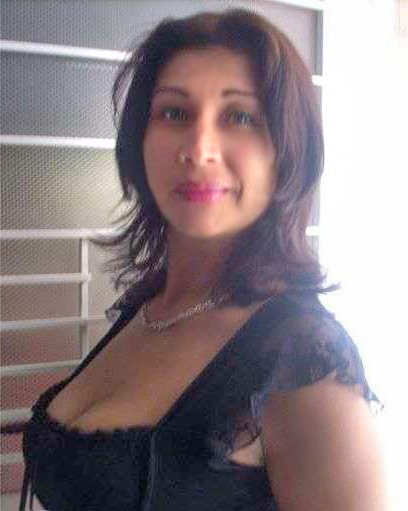 Date this happy Colombia girl Olga from Chaparral CO7076