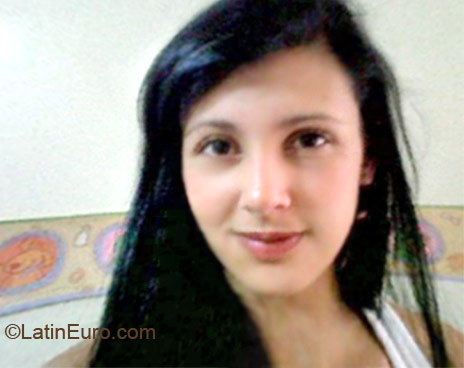 Date this young Colombia girl Ana Maria from Medellin CO7078