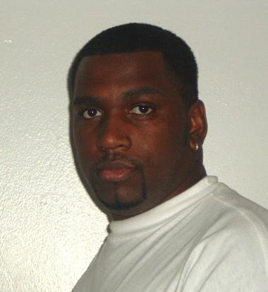 Date this athletic United States man Tony from Indianapolis US9895