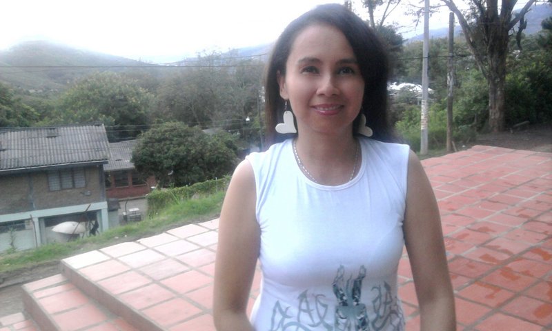 Date this young Colombia girl Diana from Cali CO7104