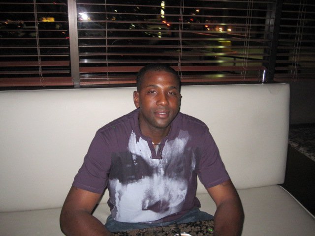 Date this athletic United States man Anthony from Dallas US9953