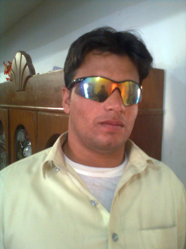 Date this sensual Pakistan man Zohab from Peshawer PK25
