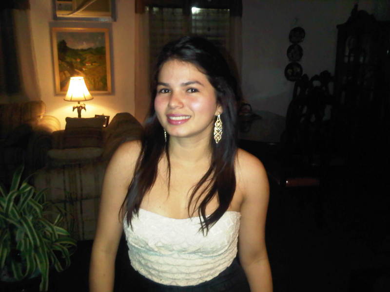 Date this pretty Honduras girl Dicxi from Honduras HN330