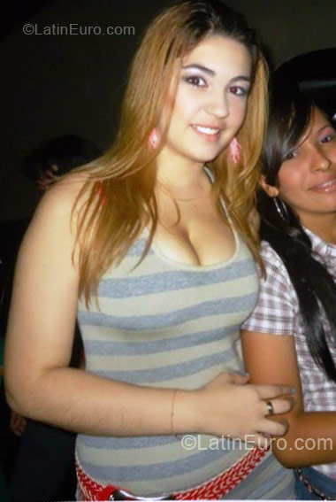 Date this georgeous Brazil girl Lisley from Cuiaba BR5515