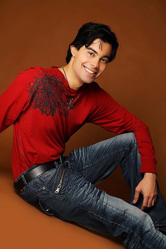 Date this charming United States man Ricardo from St Louis US10177