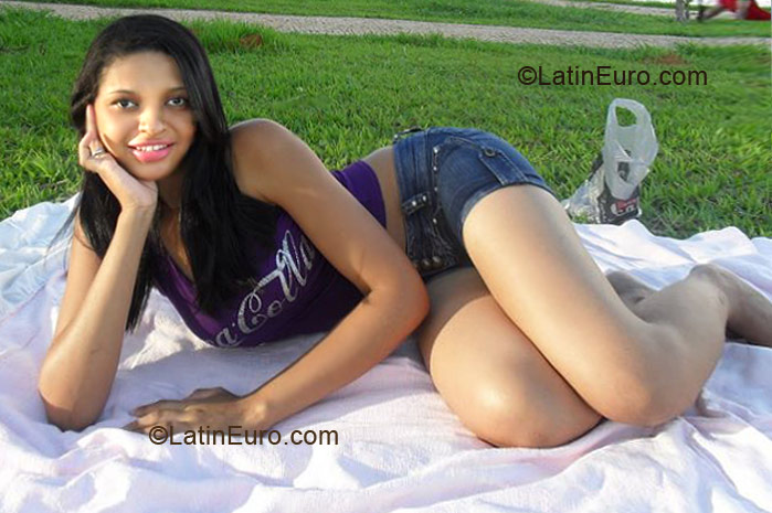 Date this pretty Brazil girl Eliane from Brasilia BR5543