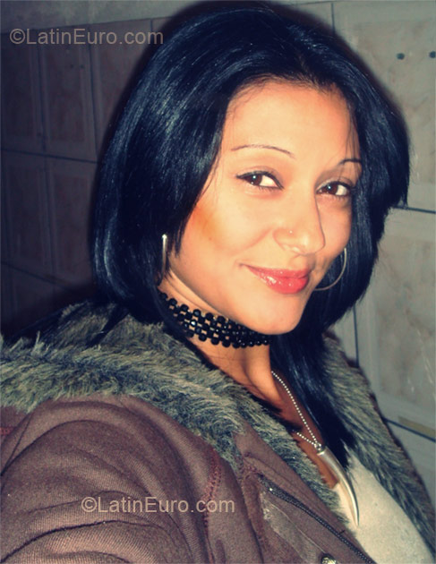 Date this passionate Brazil girl Beatriz from Rio De Janeiro BR5563