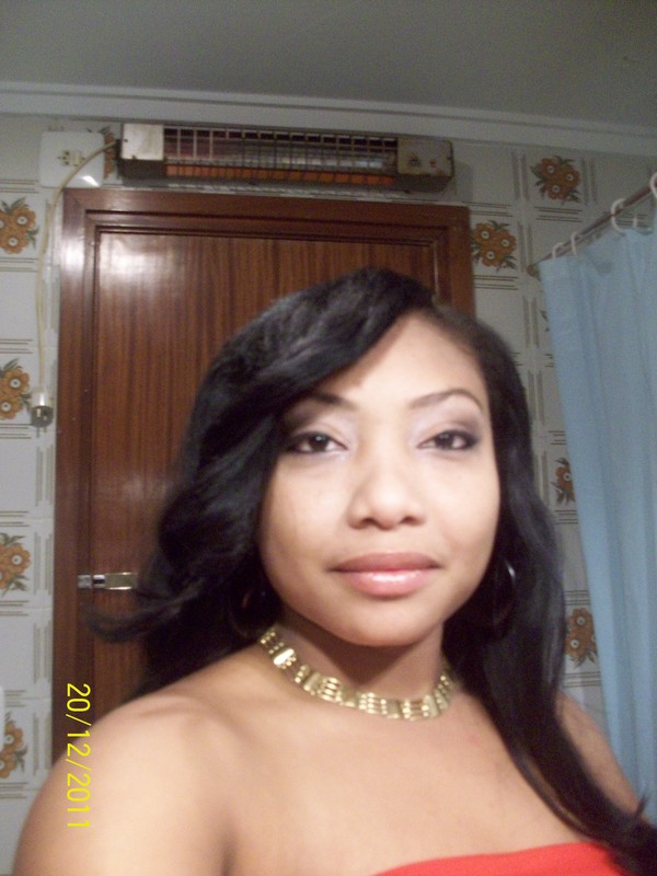 Date this fun Spain girl Lucytania from Valencia ES183