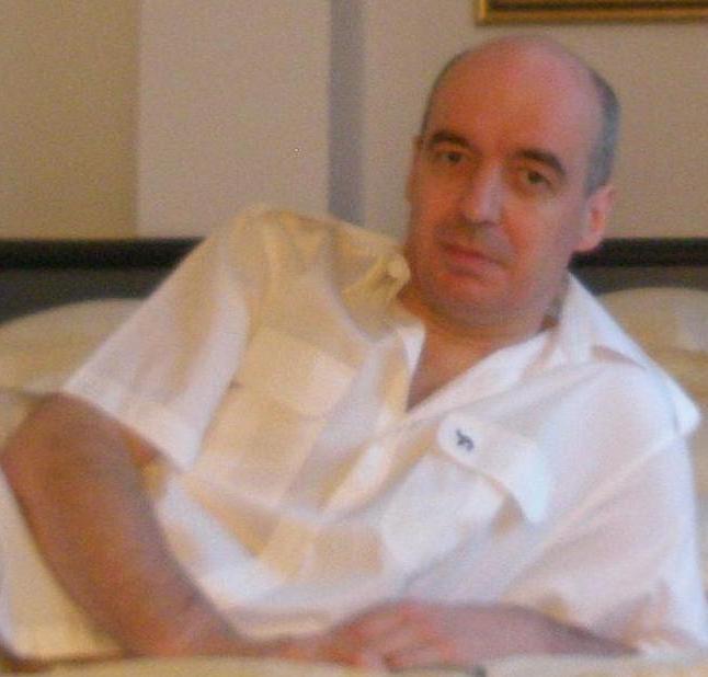 Date this georgeous Switzerland man Etienne_ from Lausanne CH83