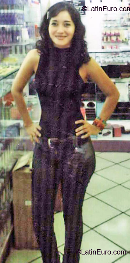 Date this delightful Mexico girl Nena from Villahermosa MX348