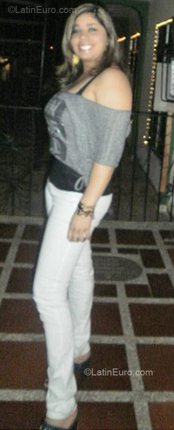 Date this pretty Colombia girl MIRIAM from Cali CO7254