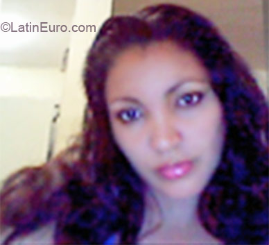 Date this hard body Colombia girl Yicelt from Cali CO7264