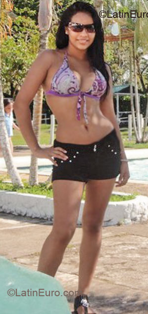 Date this hard body Colombia girl Leidy from Bogota CO7292