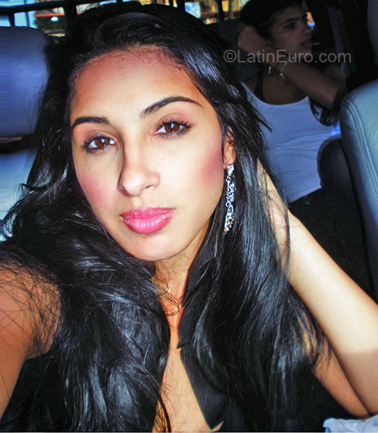 Date this passionate Brazil girl Ana Caroline from Manaus BR11222