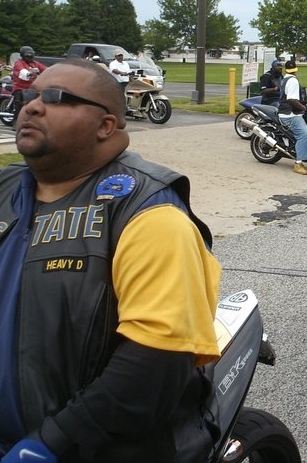 Date this fun United States man HeavyD from Peoria US10416