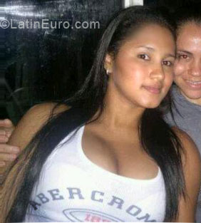 Date this nice looking Colombia girl Jennifer from Barranquilla CO7344