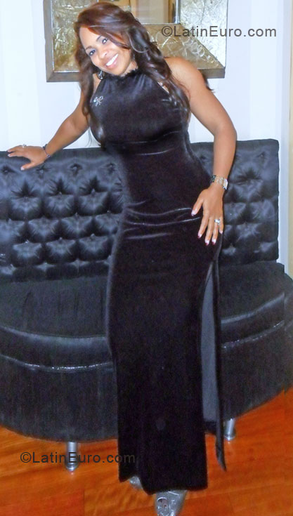 Date this voluptuous Spain girl Soledad from Madrid ES194