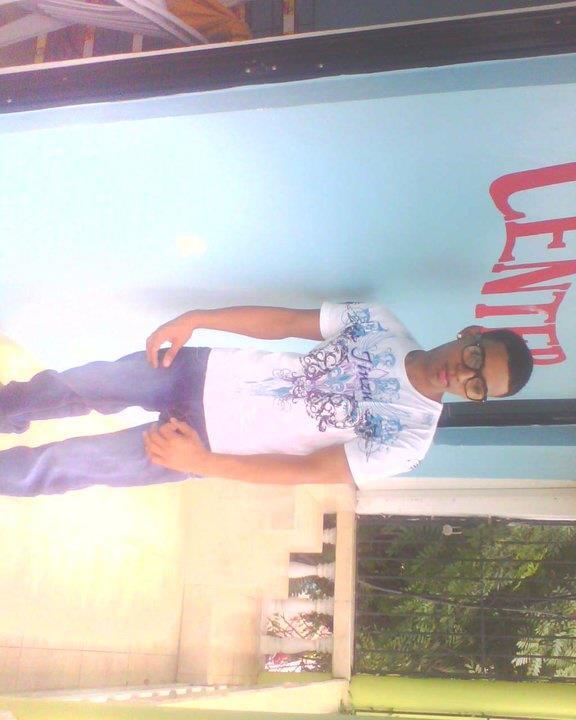 Date this young Dominican Republic man Luisfernando from Santiago DO8236