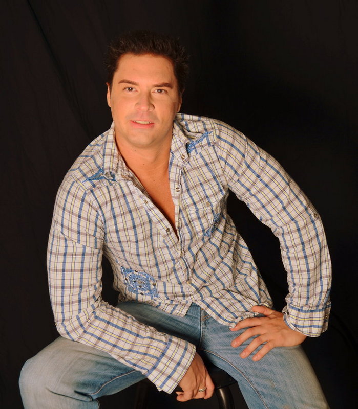 Date this charming United States man Ken from Clifton US10689