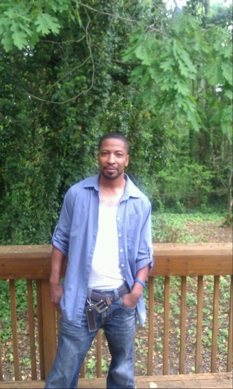 Date this tall United States man RayR from Stone Mountain US11049