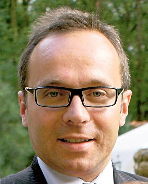 Date this delightful United Kingdom man Pawel from London GB566